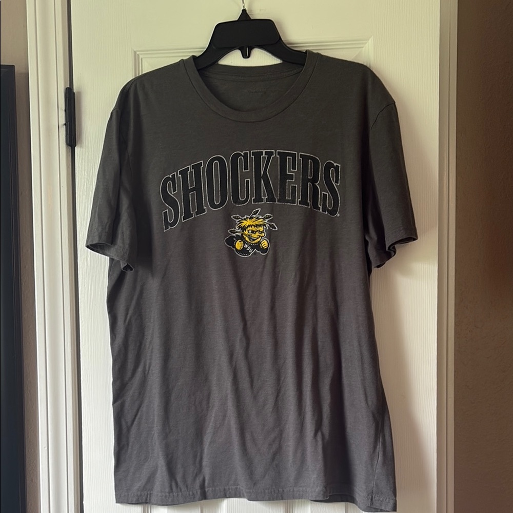 Wichita State Shockers T-Shirt size XL